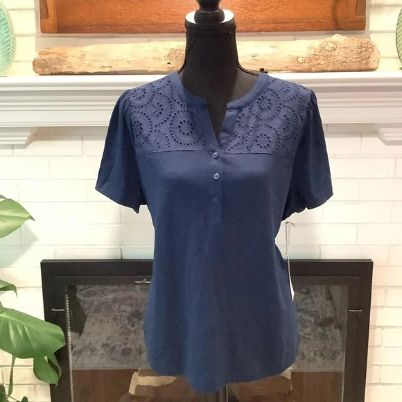 #181 NWT Liz Claiborne Navy Eyelet Short Sleeve Top Size Large - Picture 1 of 7